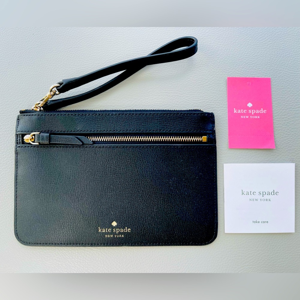 NWT! Kate Spade New York Top Zip Wristlet in Black